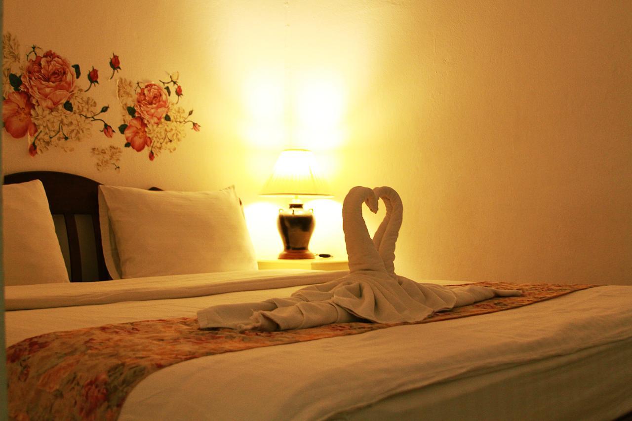 The Nimman13 Guesthouse Chiang Mai Extérieur photo